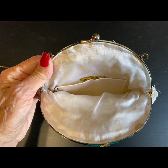 White & Gold Beaded Evening Handbag - Picture 6 of 7